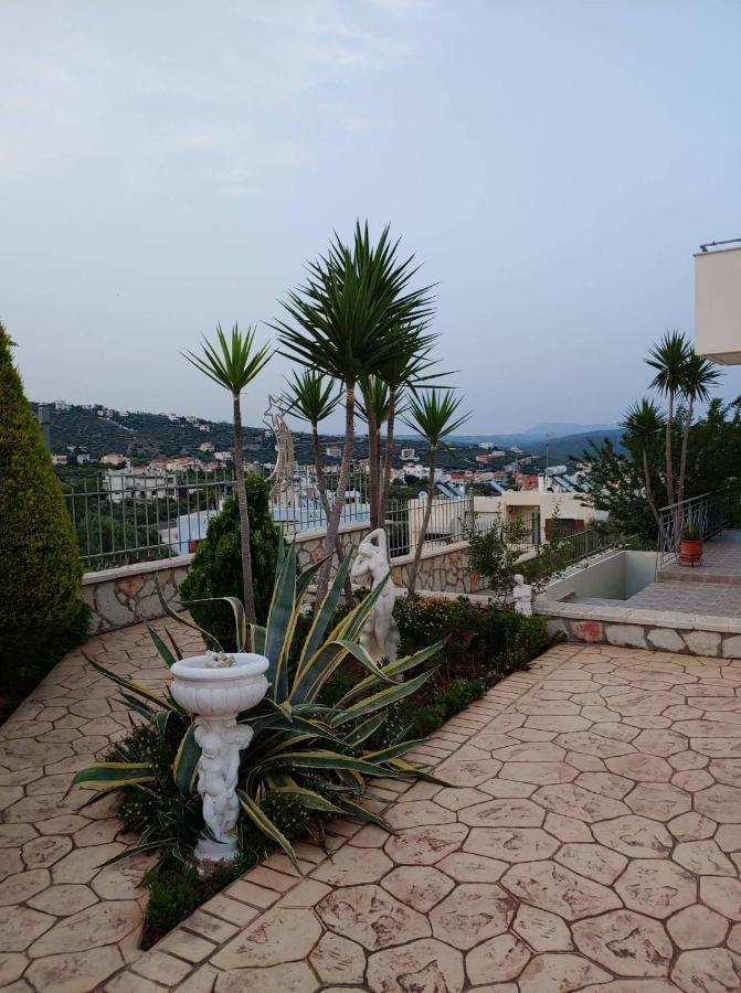 Villa Christine - Maisonettes With Fireplace Alivérion Exterior foto